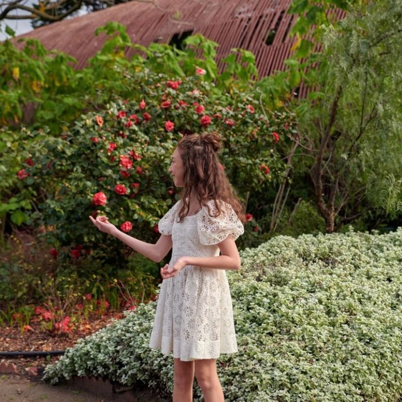 Bardot Junior White Eyelet Puff Sleeve Dress (Girls) - Picture 3 of 9